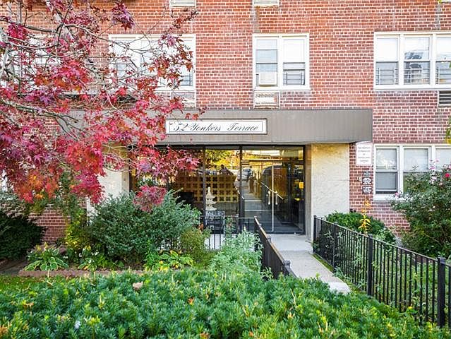 2nd image of 52 Yonkers Ter APT 6A