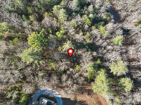5th image of 17 Stacy Ln