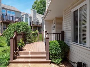 667 Highview Circle Dr, Ballwin, MO 63021