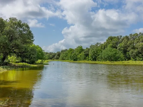 1561 County Road 154 Rd, Weimar, TX 78962