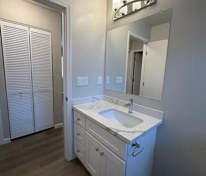 300 Warren Ave #2 — Photo 24
