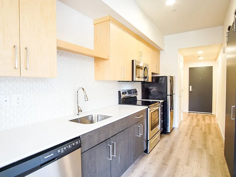 6015 S Virginia Ave #108 — Photo 7