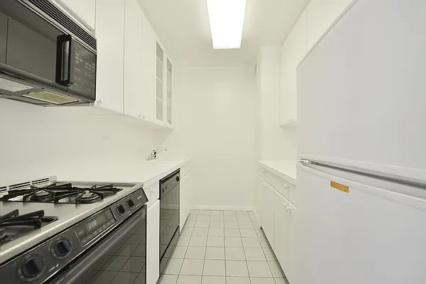 Rented by Karpoff Affiliates | media 23