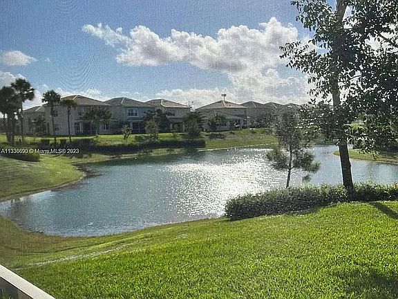 3rd image of 4512 Greenway Dr #1