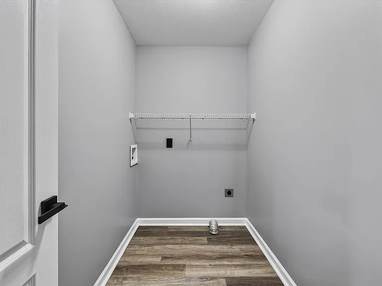 3697 Nadia Dr — Photo 30