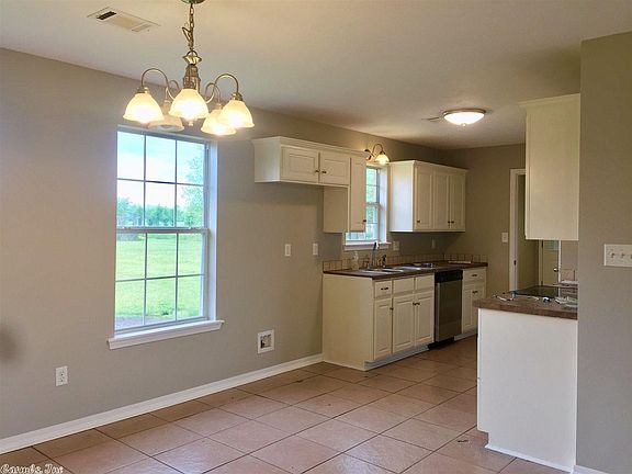 5th image of 116 Olyvia Cir