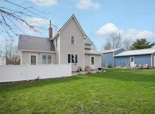 19723 Military Rd, Monticello, IA 52310