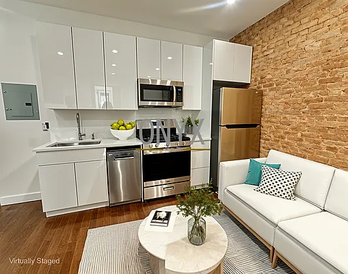 Rented by Onyx | media 3