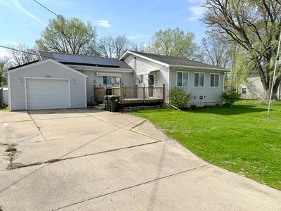 707 Dillon Ave, Sterling, IL, 61081