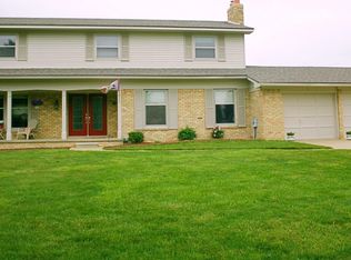 1539 Kings Carriage Rd, Grand Blanc, MI 48439