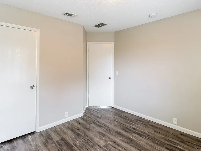 4000 Tuscany Ct — Photo 14