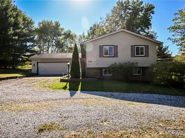 12562 Weygandt St NW, Canal Fulton, OH 44614