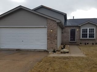 5302 Pine Trails Cir, Plainfield, IL 60586