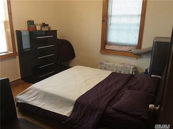 5th image of 3031 Hobart St #5K