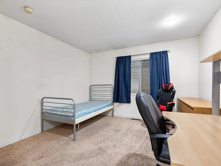 1525 N Riverside Ave #38 — Photo 9