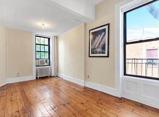 149 S 2nd St #3R, Brooklyn, NY 11211
