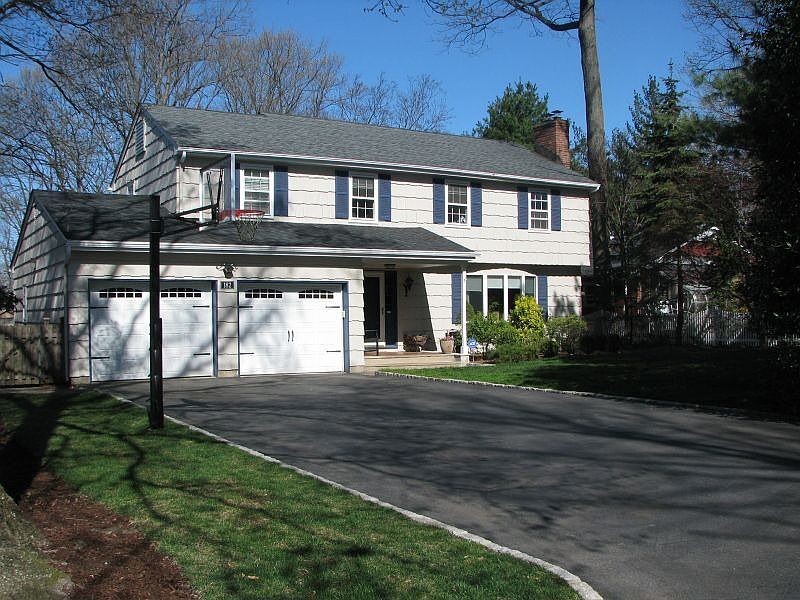 1st image of 182 Norman Dr