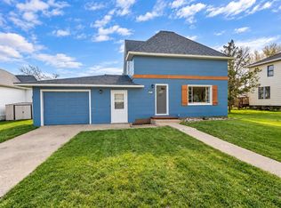 207 2nd Ave NW, Kenmare, ND 58746