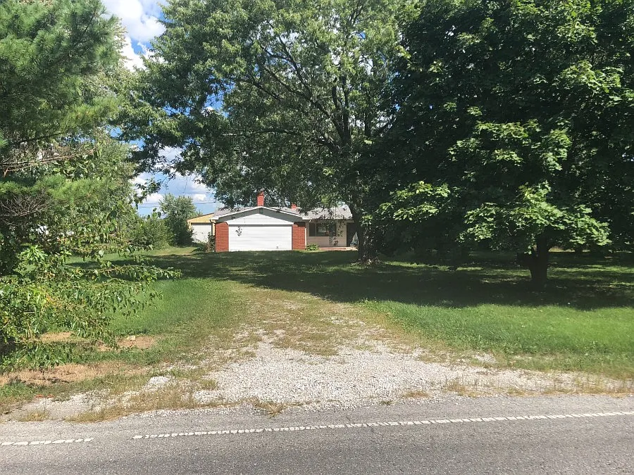 3295 N County Road 800 E photo 1
