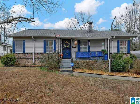 25 Brown Dr, Adamsville, AL 35005
