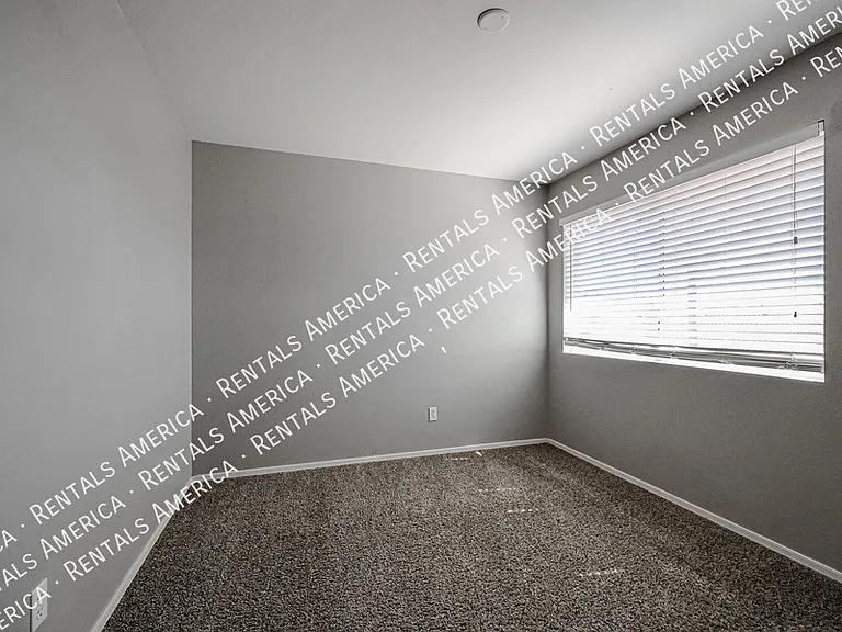 2361 W Myrtle Dr — Photo 22
