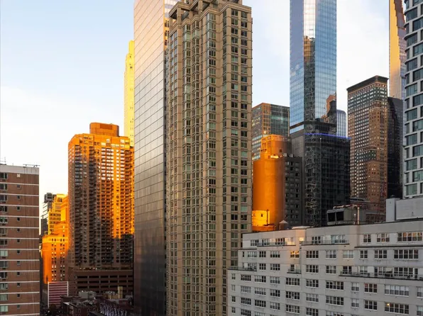 310 West 52nd Street image 5 of 23