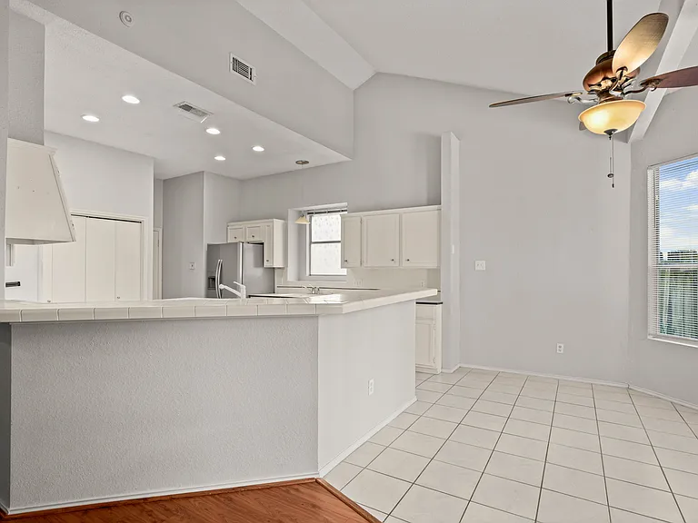 8113 Elkhorn Mountain Trl — Photo 4