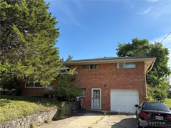 3rd image of 6940 Ellen Dr