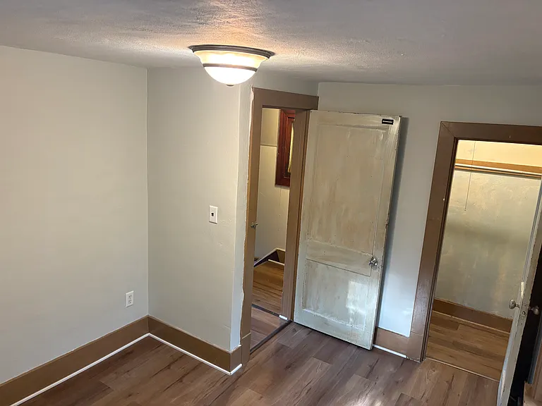 875 Union St — Photo 19