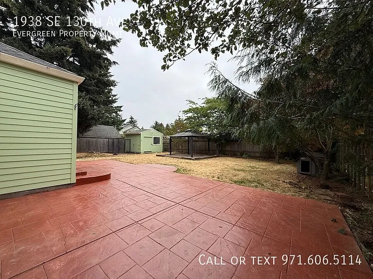 1938 SE 130th Ave — Photo 37