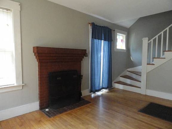 4th image of 66 N Lincoln St