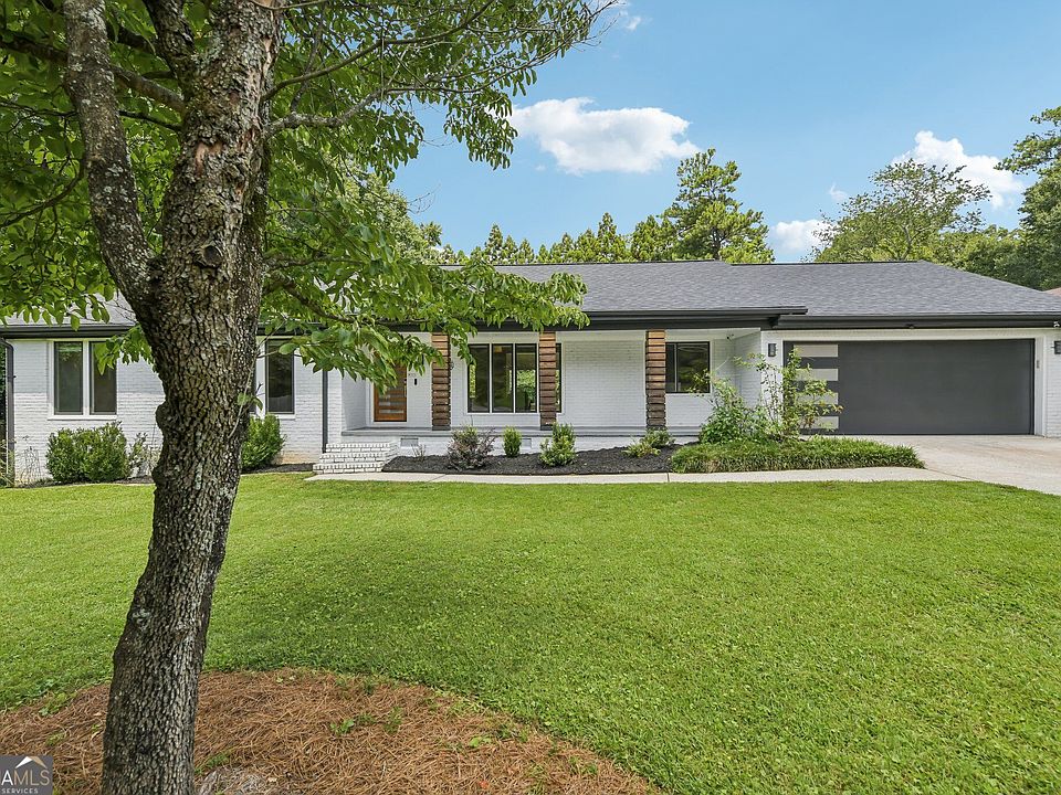1st image of 3272 Balmoral Dr