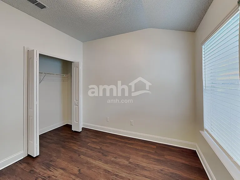 11551 Oak Meadow Ln — Photo 15