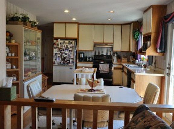 4th image of 131 Lakeshore Dr