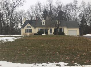 10 Sequoia Dr, Tyngsboro, MA 01879