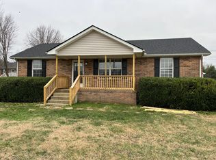 4015 Fykes Grove Rd, Cedar Hill, TN 37032