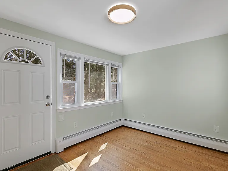 60 Union St — Photo 8