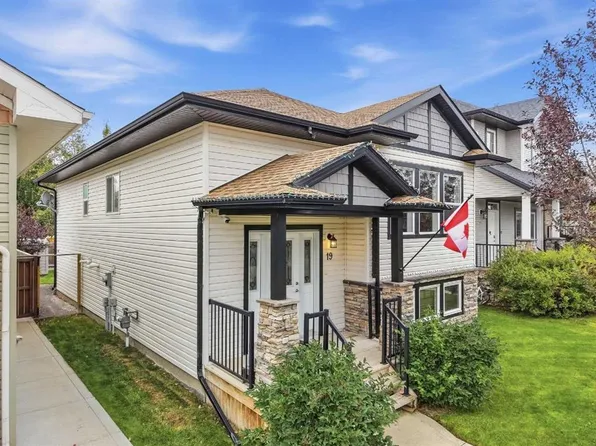 19 NE Regatta Way, Sylvan Lake, AB T4S 0E9