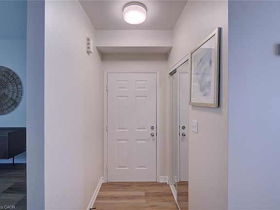 4th image of 39 Connelly Dr