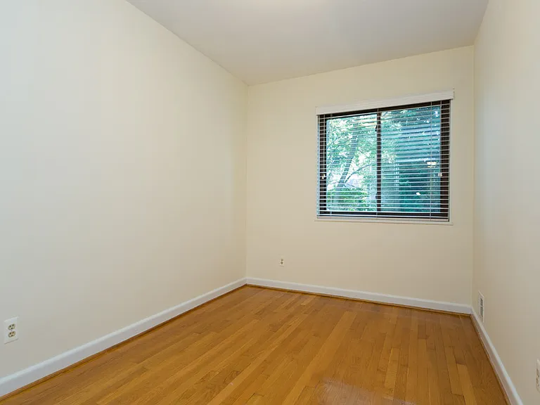 3628 Jenifer St NW — Photo 16