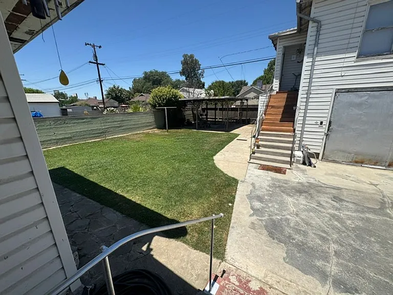 3030 Chester Ln — Photo 9