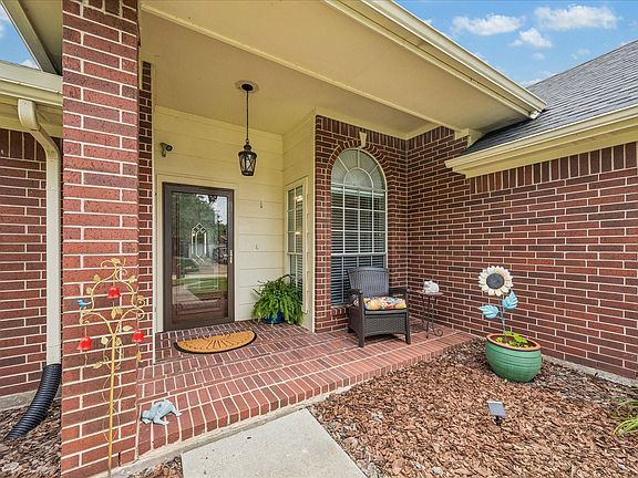3rd image of 16603 Lighthouse View Dr