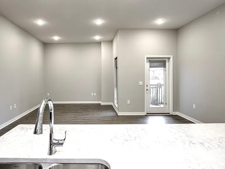 VUE178 — Photo 18
