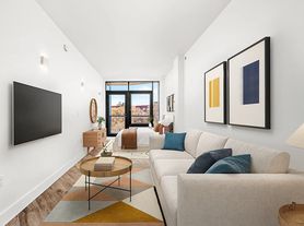 706 Ocean Pkwy