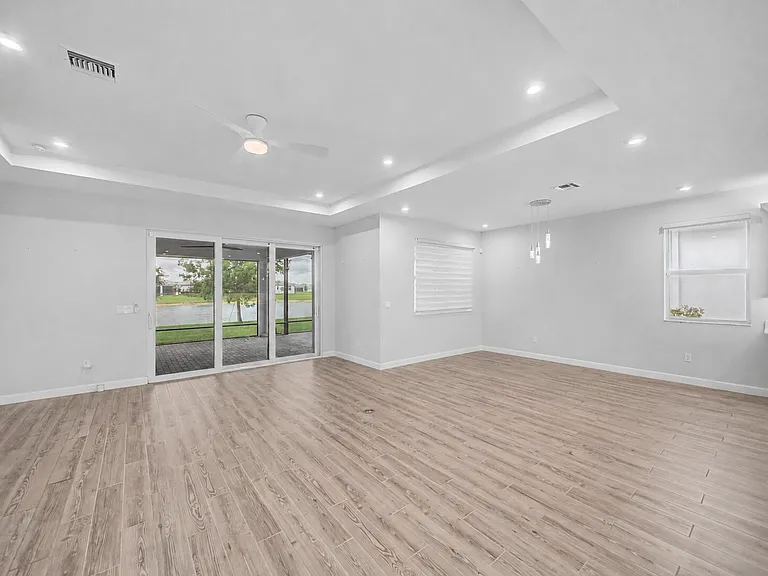 9856 SW Isabelline Dr — Photo 6