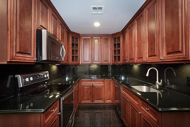 GRANITE, STAINLESS, TUSCANY CABINETS