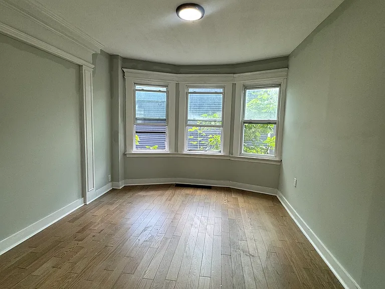 648 Ferry St #3 — Photo 9