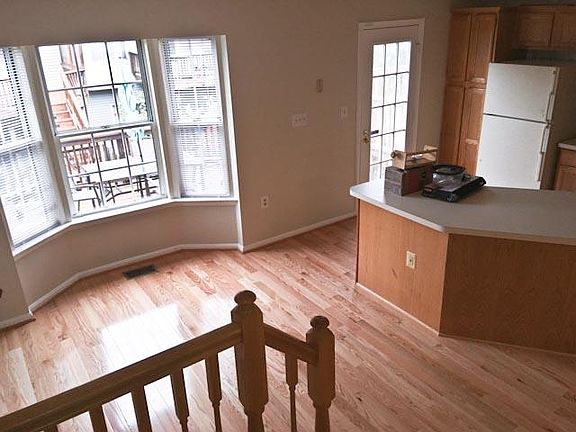 3rd image of 13710 Glassford Pl