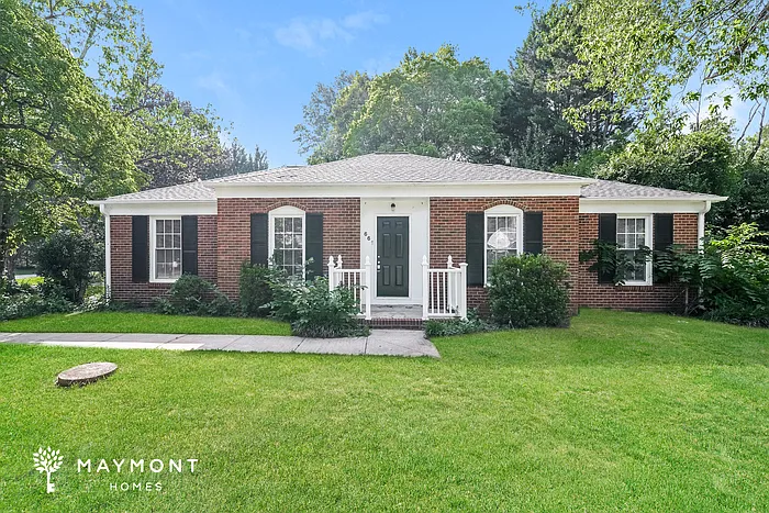 661 N Peace Haven Rd — Photo 1