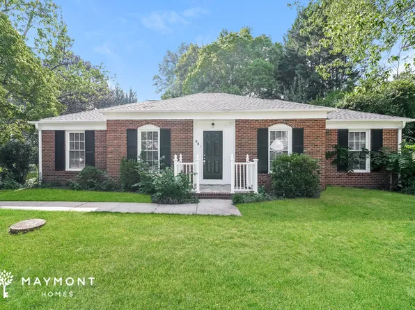661 N Peace Haven Rd, Winston Salem, NC 27104